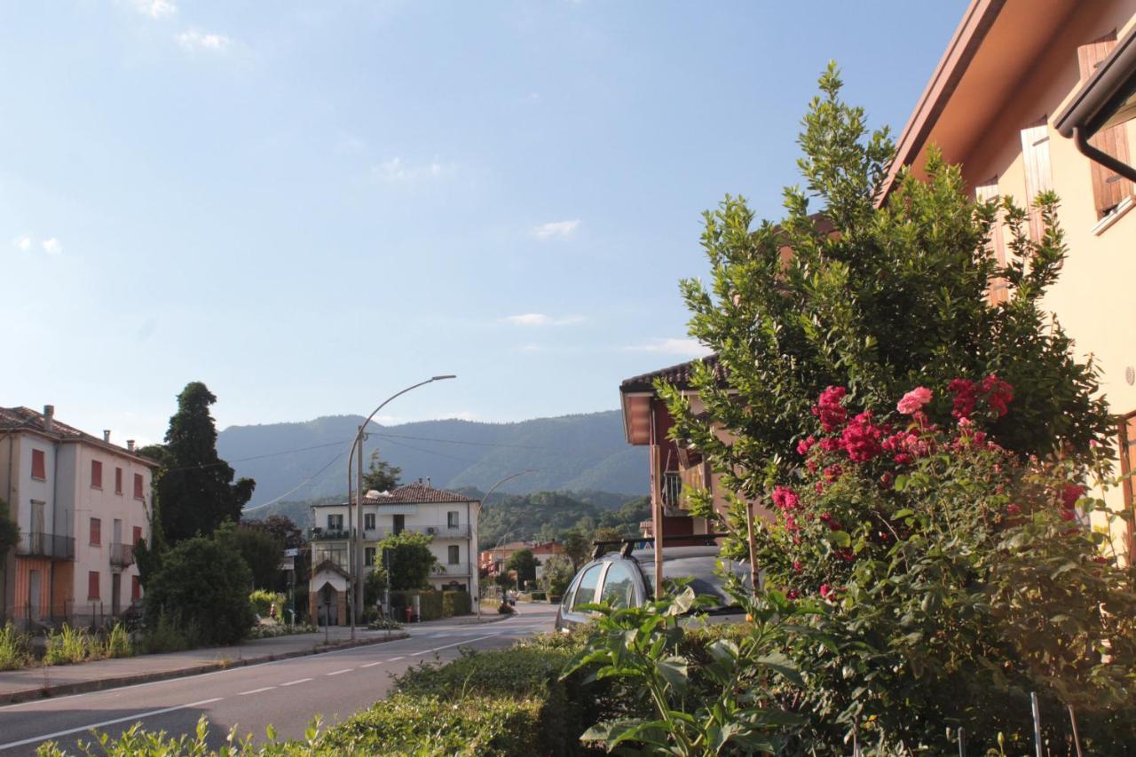 Ferienwohnung Locazione Turistica Gravetta Tarzo Exterior foto